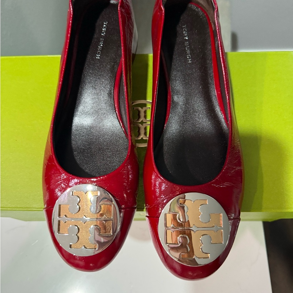 Tory Burch flats, almost new, only worn once - Picture 3 of 3